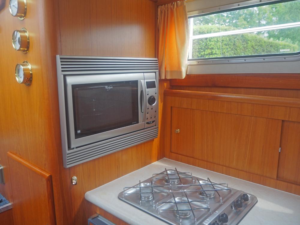 Cabin en avant, H&eacute;bergements